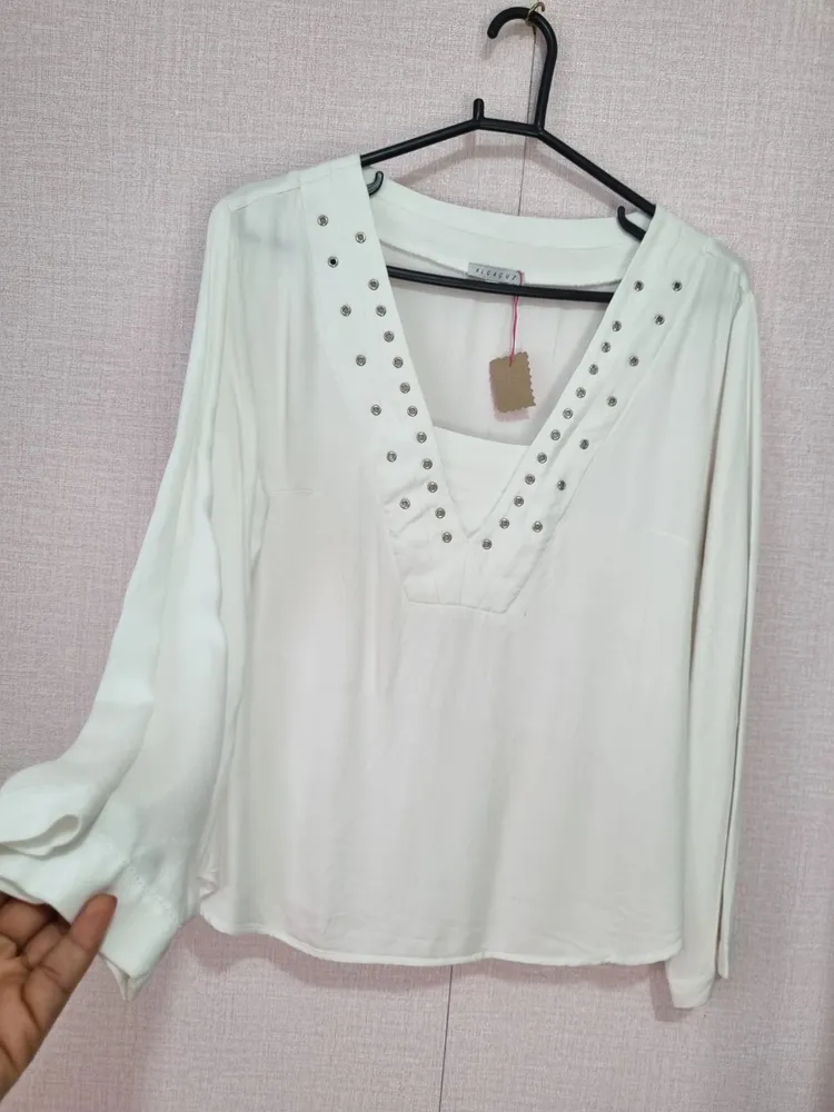 Blusa de manga longa branca Alcaçuz