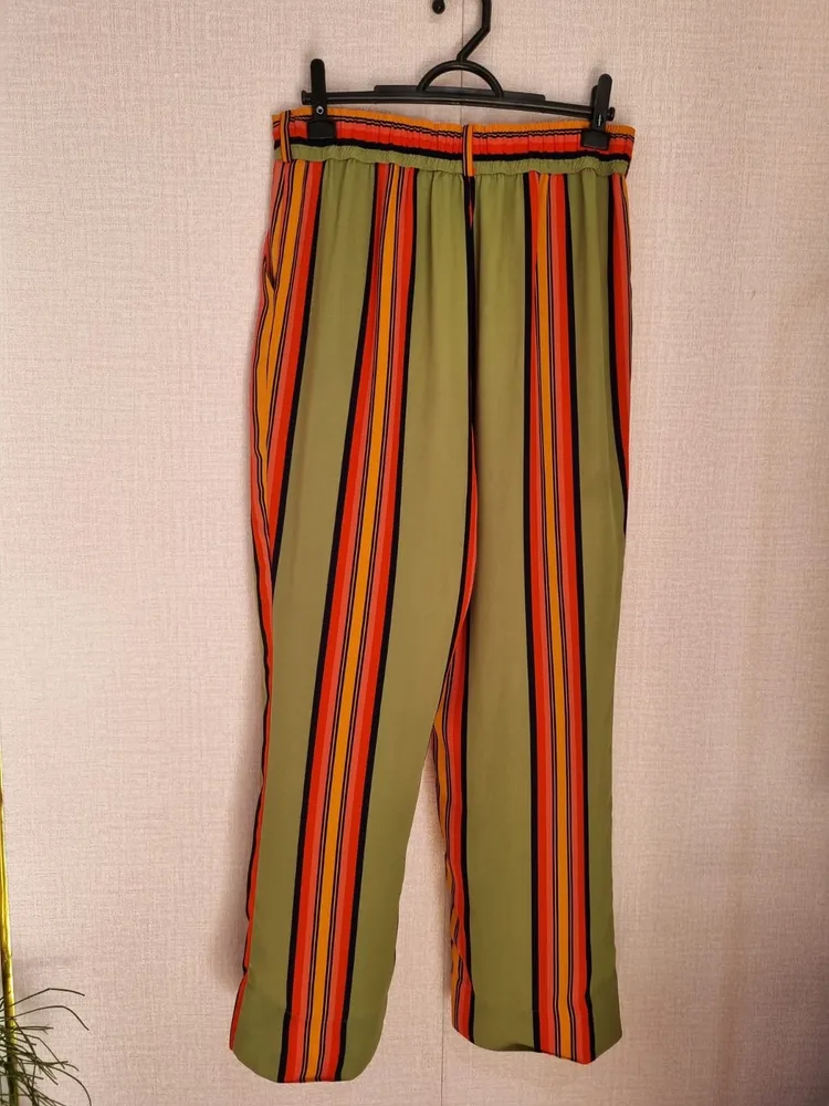calça richards feminina verde listrada