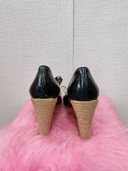 sapato prada anabela verniz preto 36.5