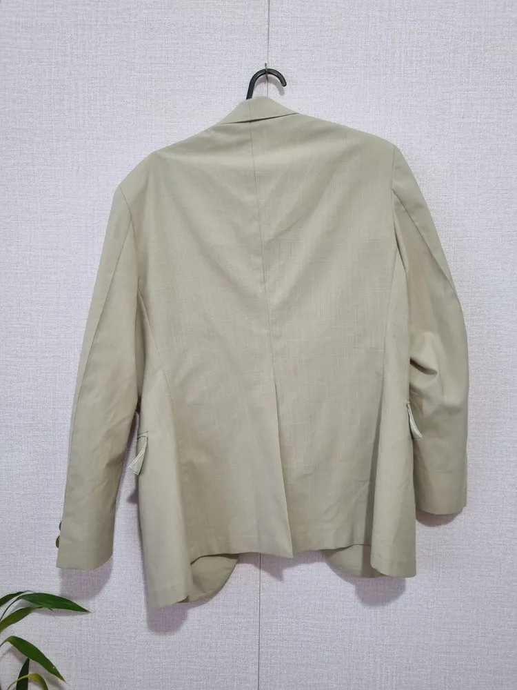 BLAZER BEGA COM BROCHE DOURADO