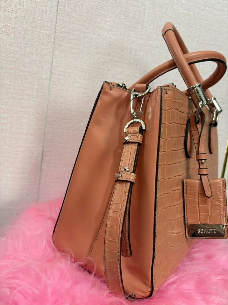 bolsa schutz couro croco nude rosado