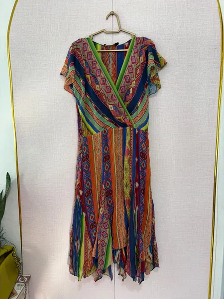 vestido de seda colorido e assimetrico ralph lauren