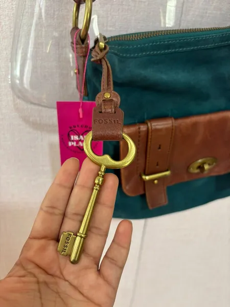 BOLSA TRANSVERSAL DE COURO FOSSIL
