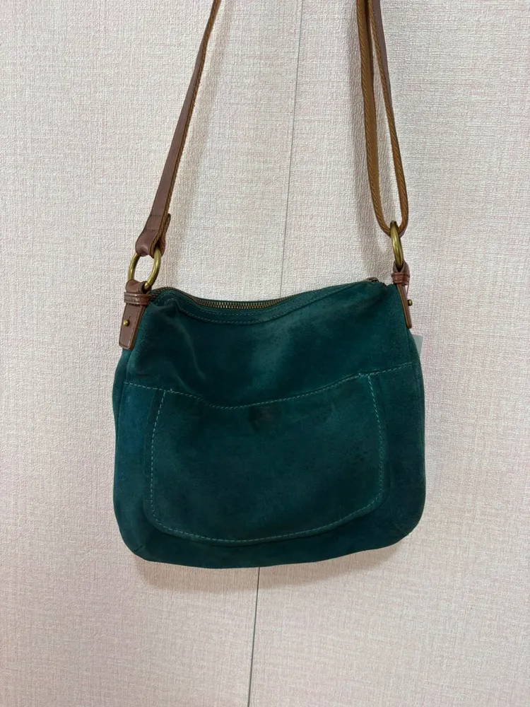 BOLSA TRANSVERSAL DE COURO FOSSIL