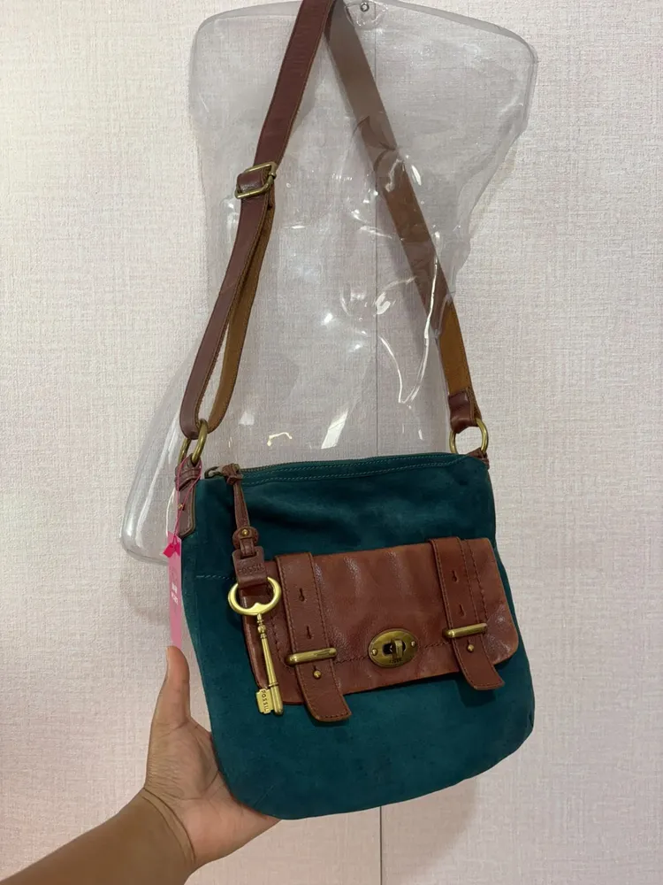 BOLSA TRANSVERSAL DE COURO FOSSIL