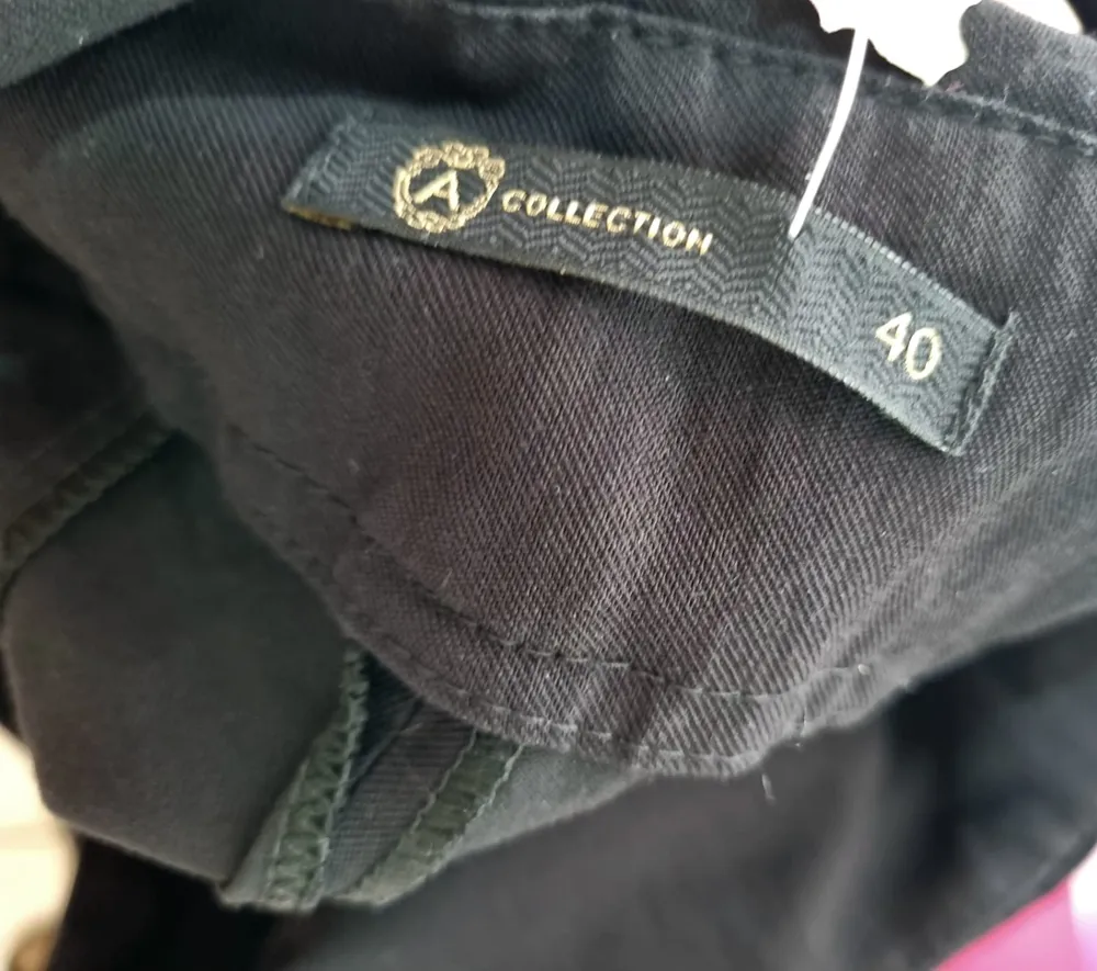CALÇA PRETA CINTURA ALTA RENNER COM AMARRAÇÃO