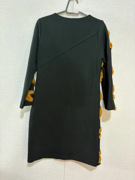 vestido curto missinclof  preto com pelucia