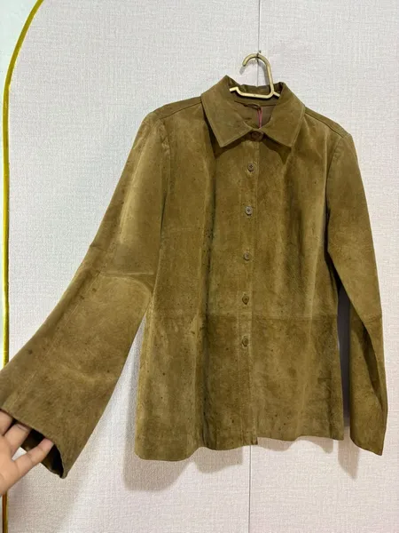 camisa manga longa de couro massini camurça caramelo