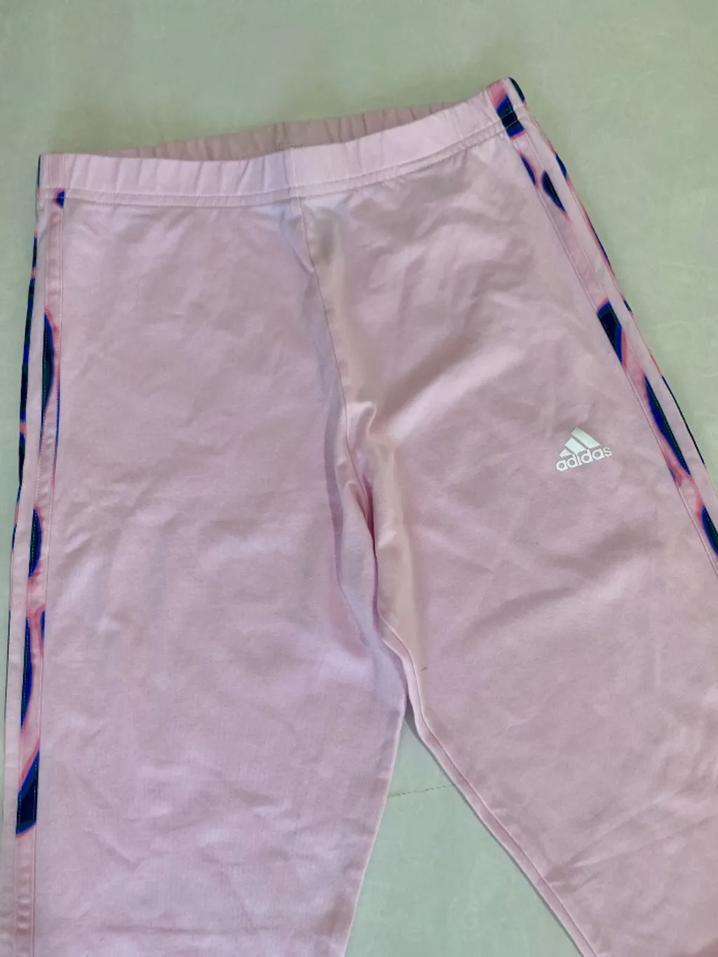 calca legging Adidas