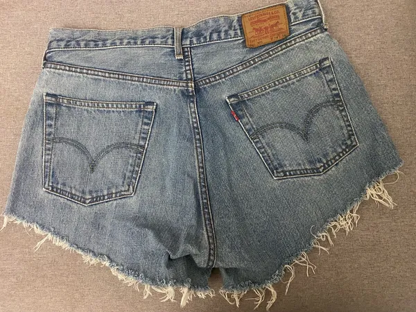 shorts jeans levis feminino