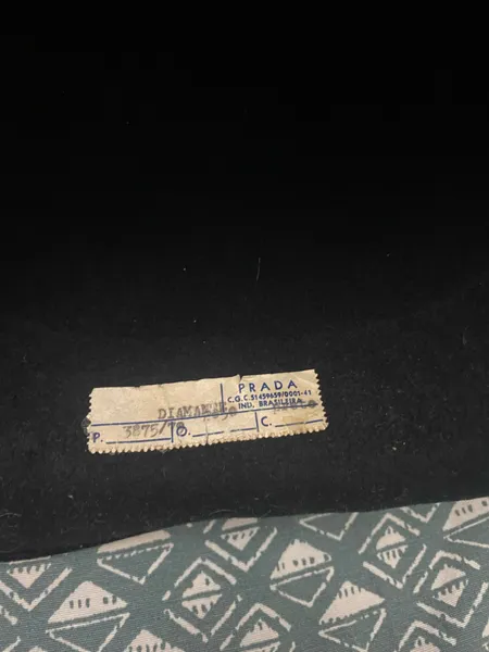 chapeu vintage prada