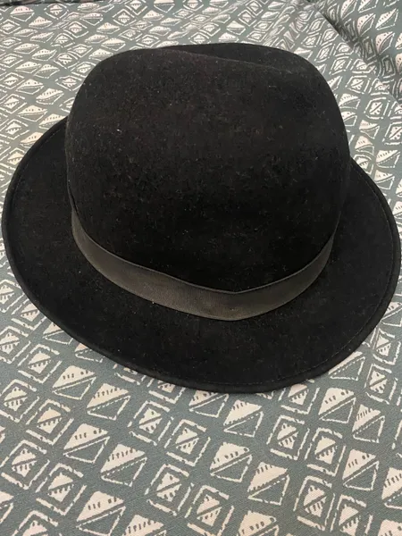 chapeu vintage prada