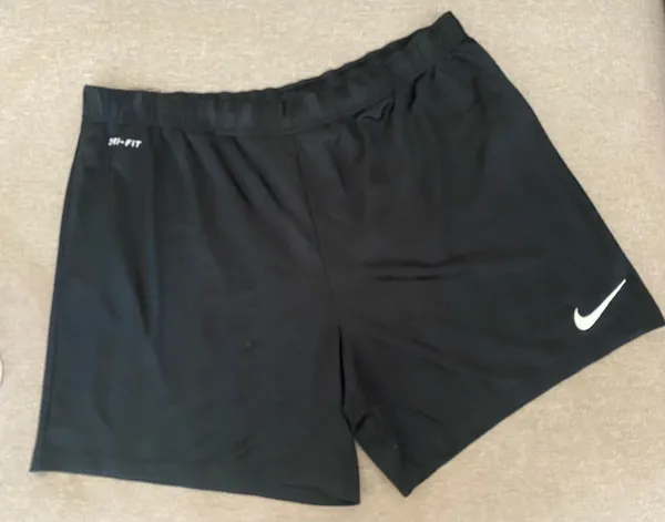 shorts preto nike