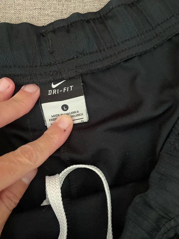 shorts preto nike