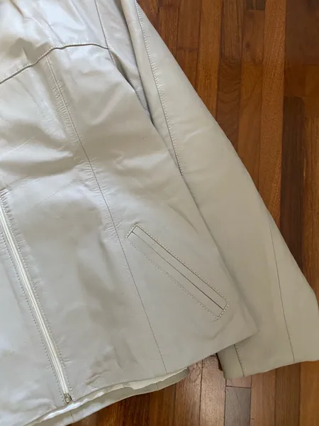 casaco branco couro
