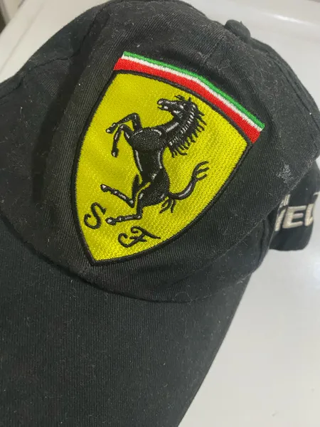 bone ferrari preto