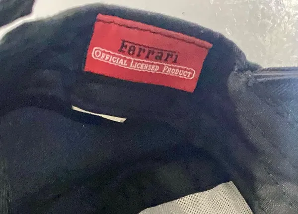 bone ferrari preto