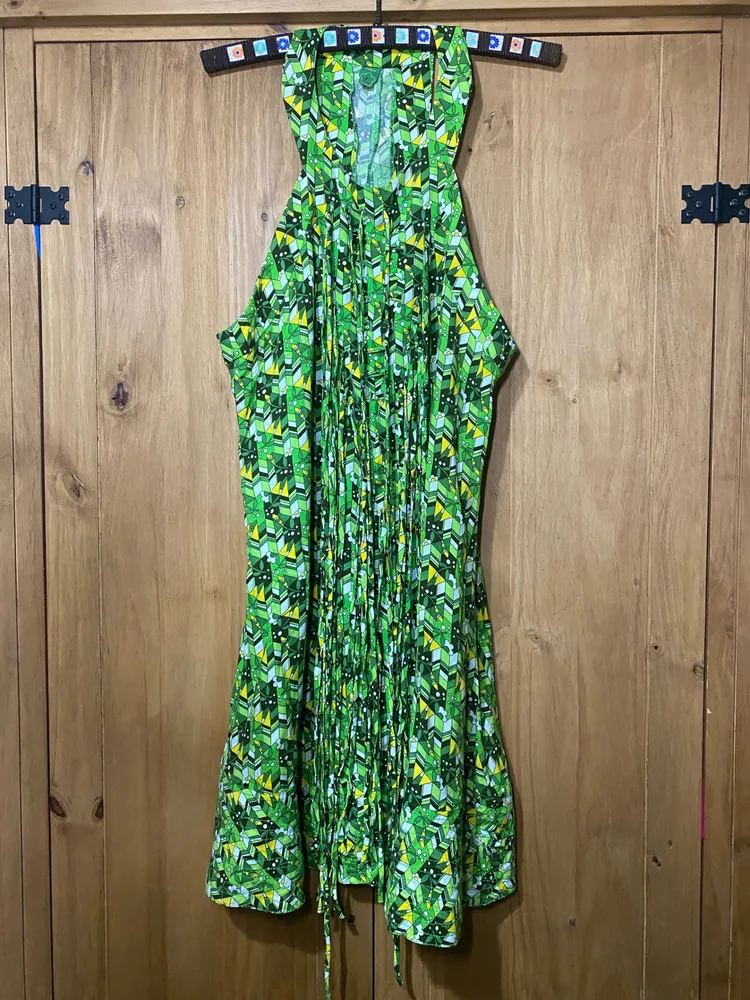 vestido decotado  farm verde e amarelo