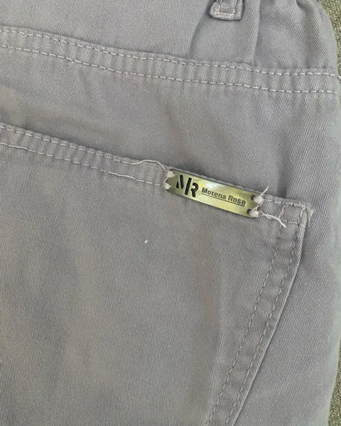 calça em sarja lilas morena rosa