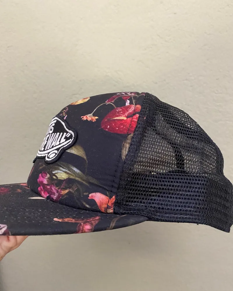 bone VANS TRUCKER