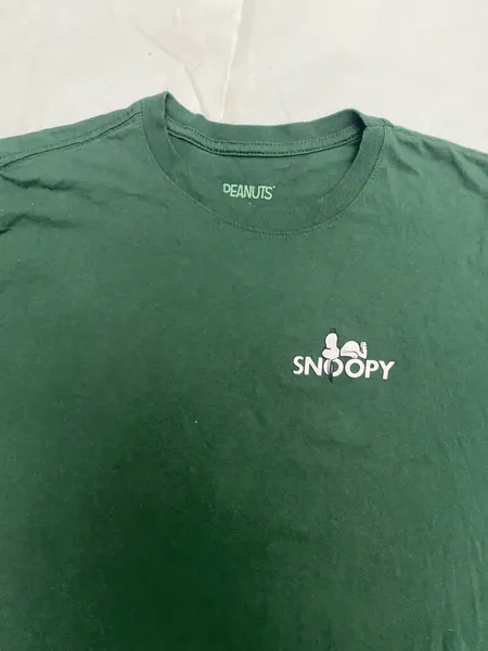 camiseta verde peanuts snoopy