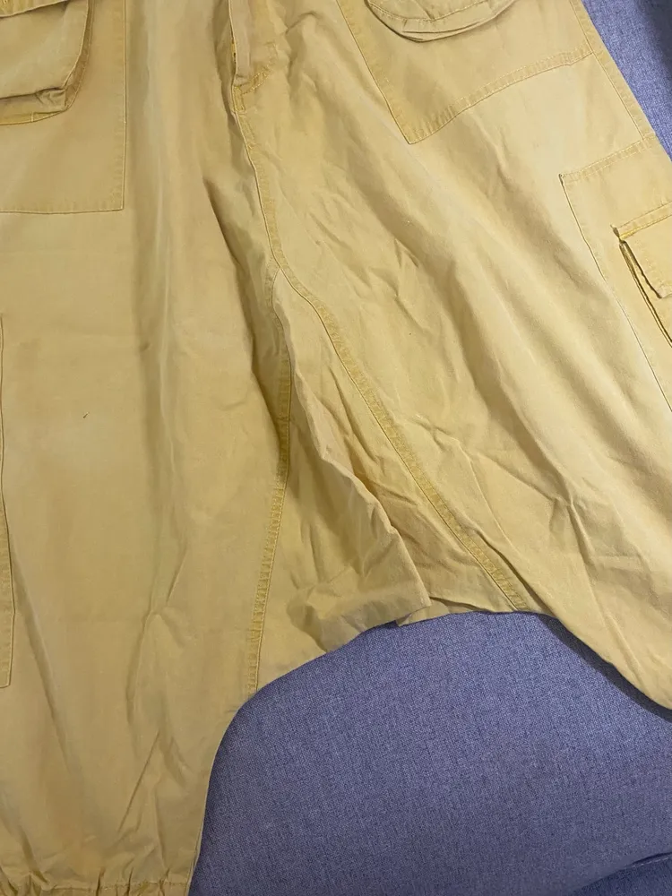 calça amarela feminina