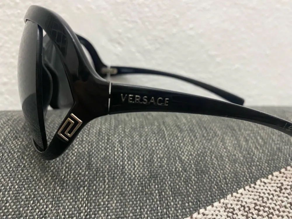 oculos sol femijino versace