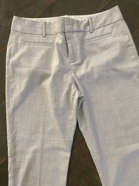 calça social feminina Calvin Klein