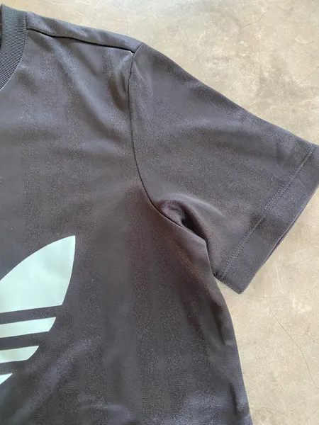 camiseta adidas feminina adidas trifoil
