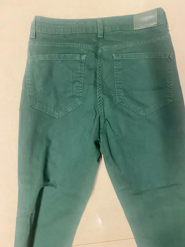 calca verde skinny feminina Le lis blanc