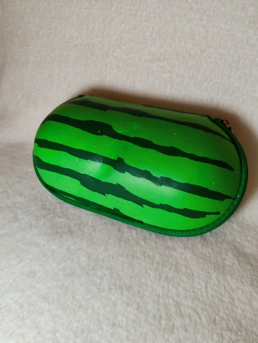 case estojo óculos de sol melancia