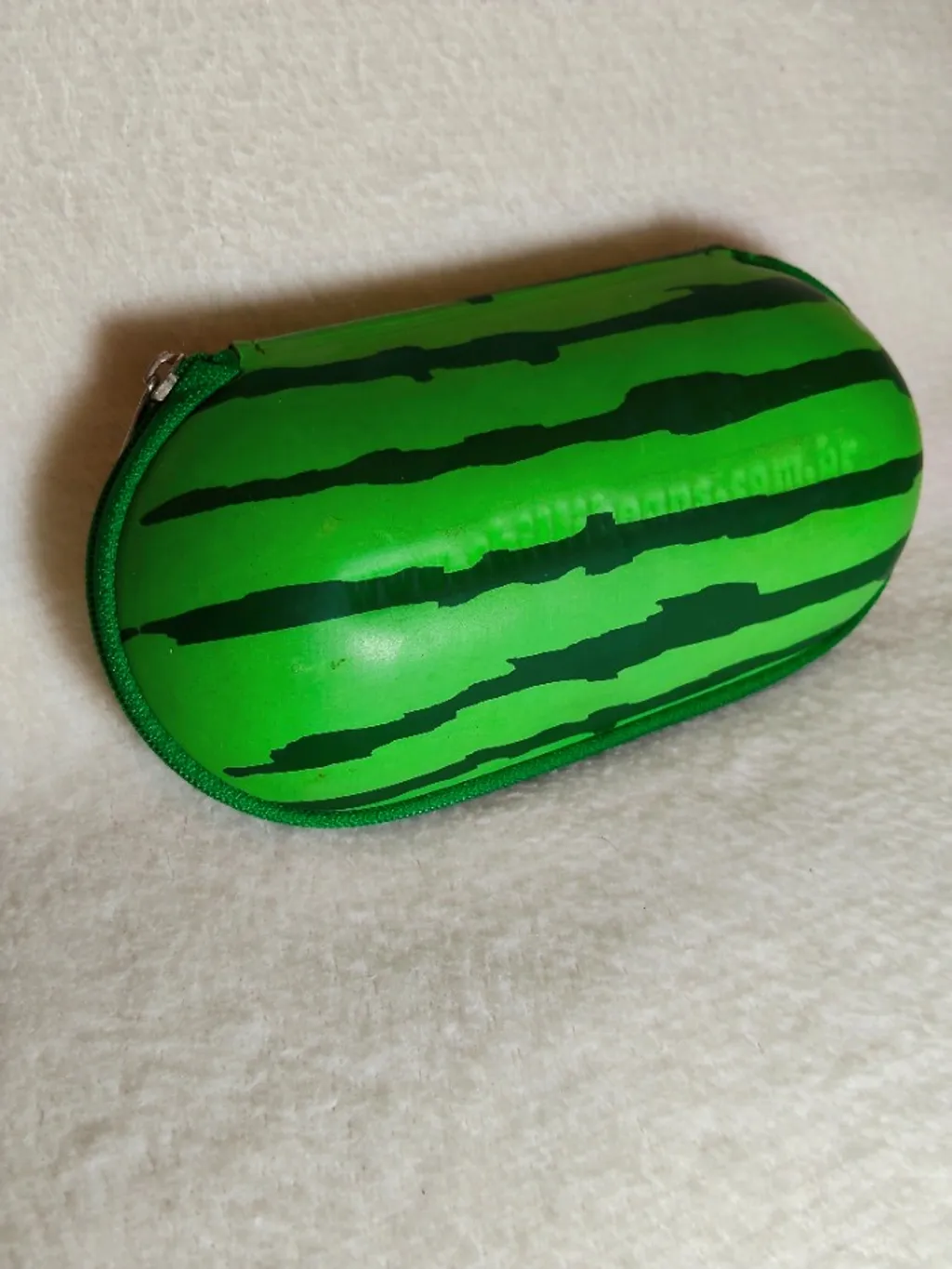 case estojo óculos de sol melancia