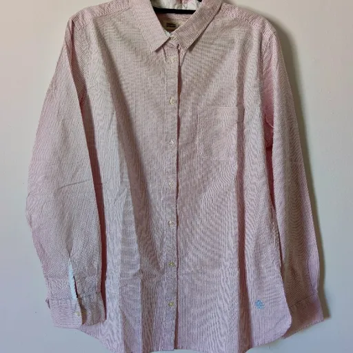 camisa listrada branco e rosa