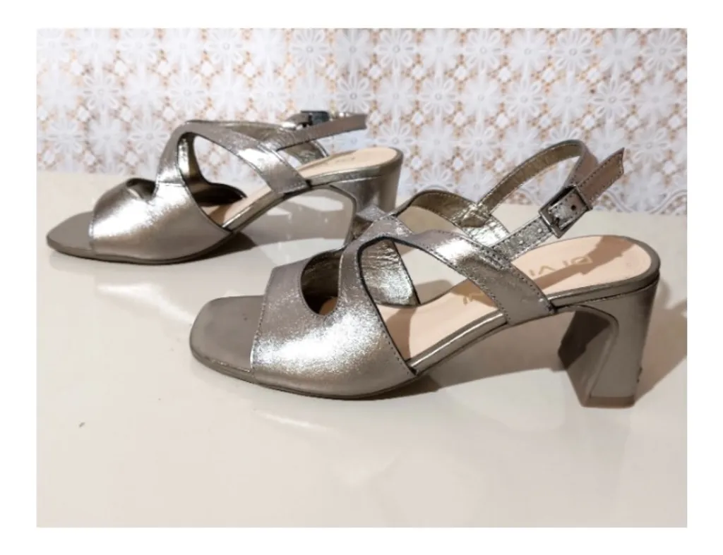 Sandália Di Vitrini Grafite Metalizada Salto