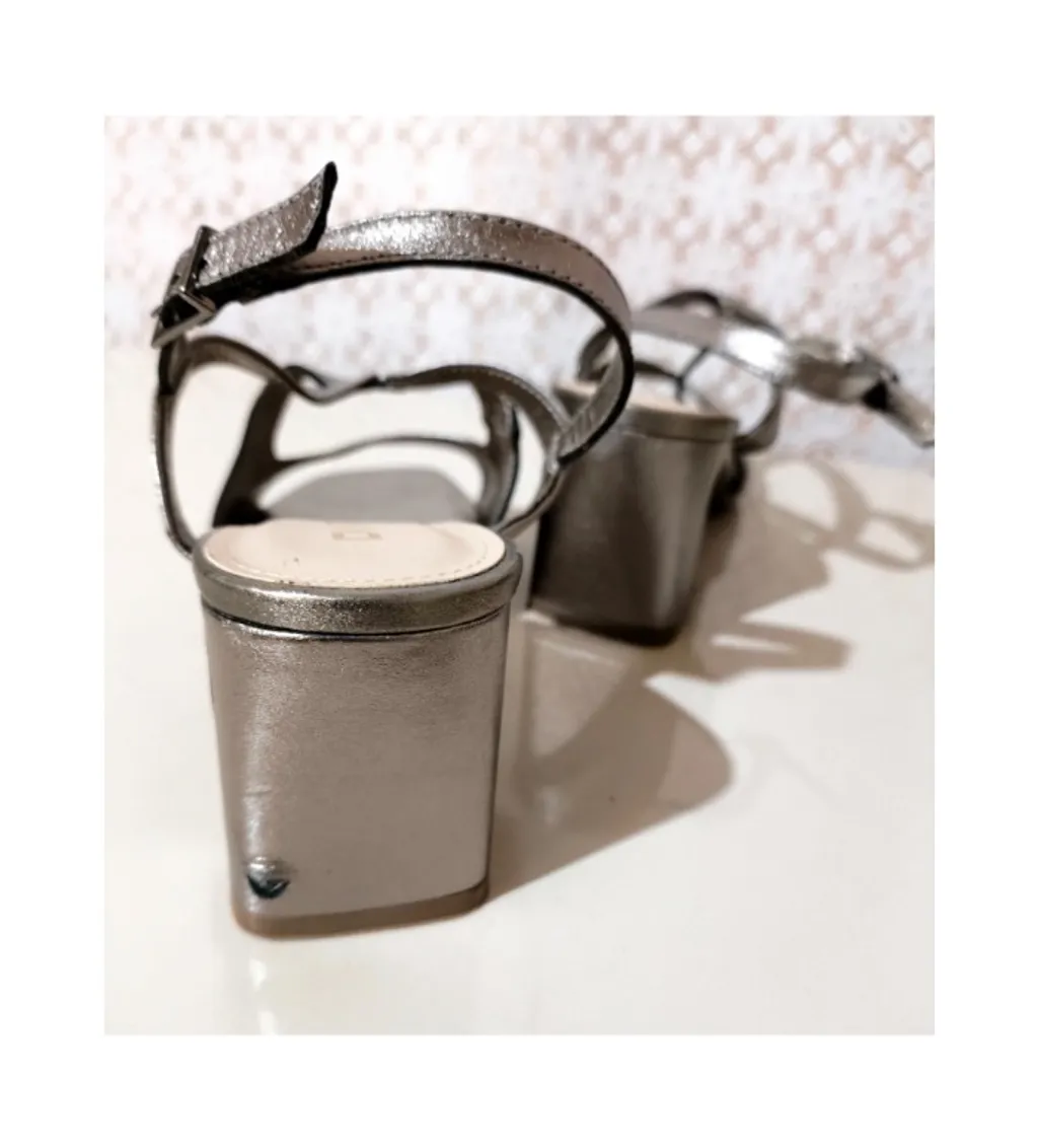 Sandália Di Vitrini Grafite Metalizada Salto