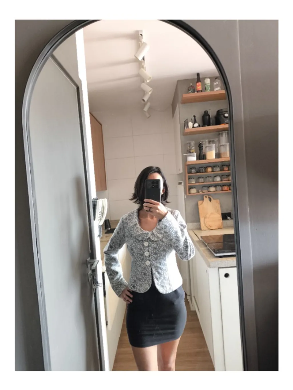 Blazer cinza de flores