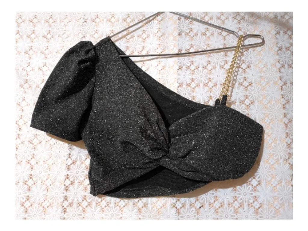 Cropped de lurex preto e prata