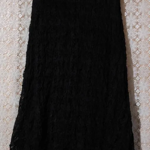 saia m. officer preta em renda assimétrica