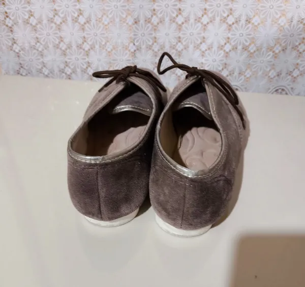 Sapato Oxford Azzaluna Veludo Lilás