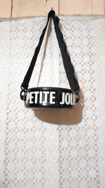 Bolsa Petite Jolie preta redonda