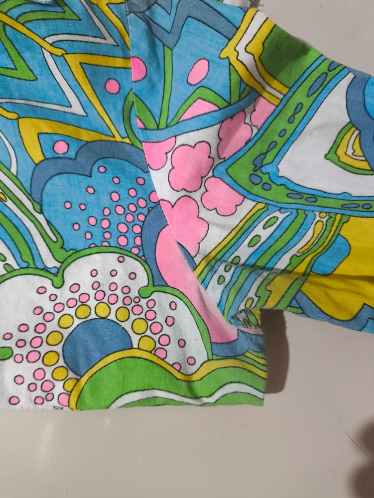 Camisa triton feminina estampada colorida vintage