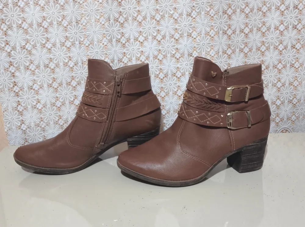 Bota mississipi cano curto marrom 35