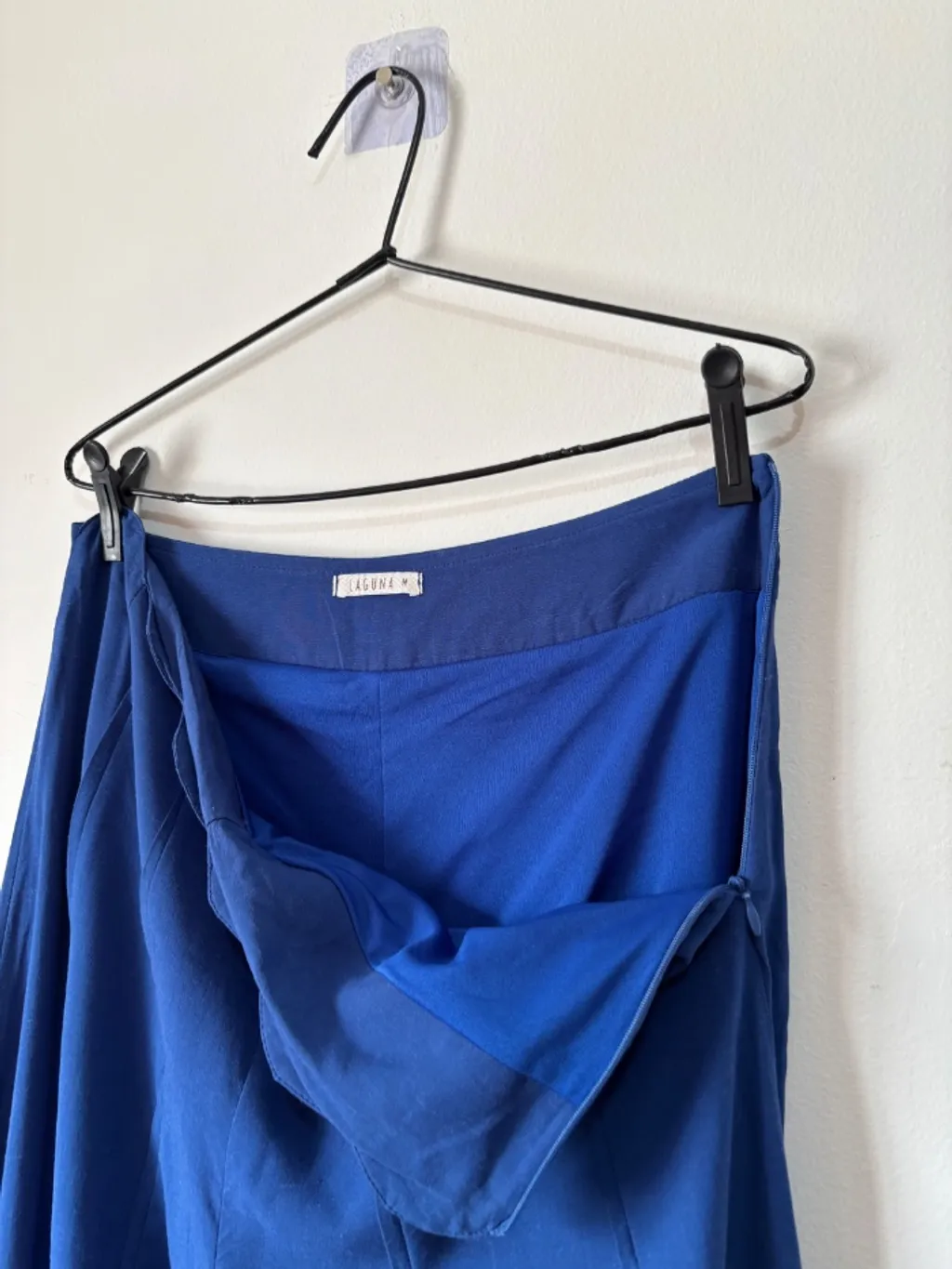 calça pantalona azul, da Laguna