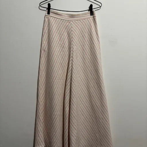 Saia midi, da benesh