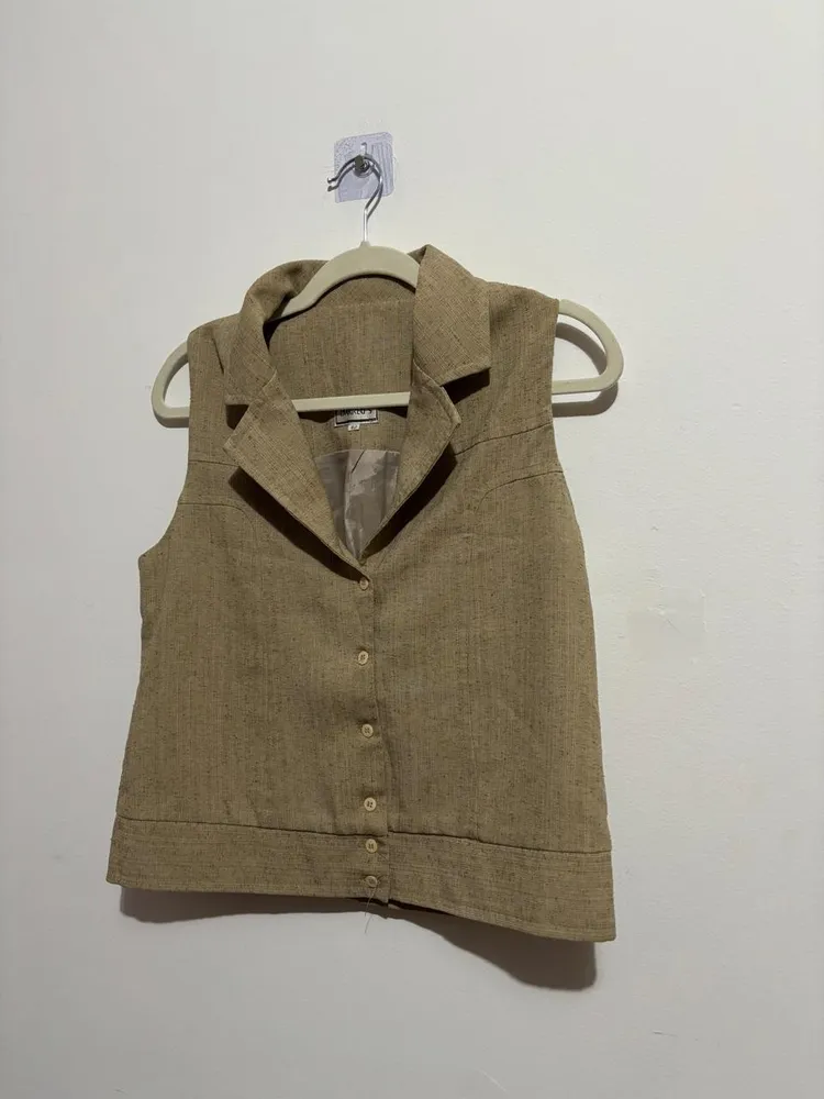 conjunto de alfaiataria bege, da barreds