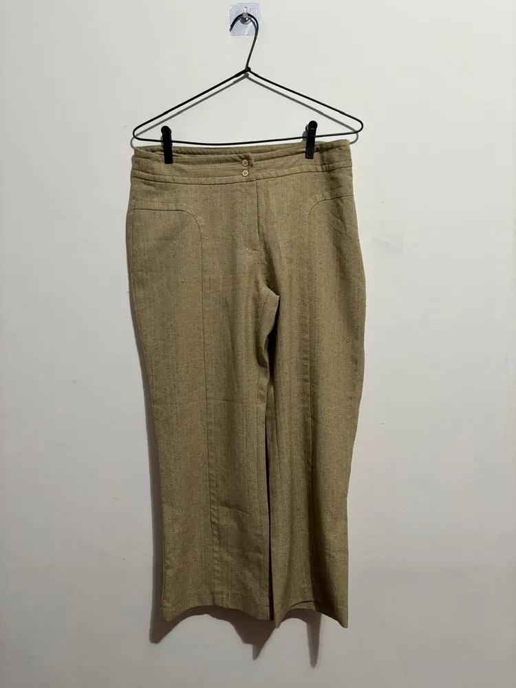 conjunto de alfaiataria bege, da barreds