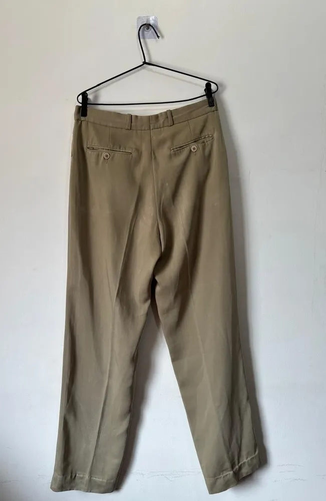 calça de alfaiataria caramelo, da preston field