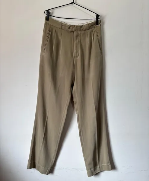 calça de alfaiataria caramelo, da preston field