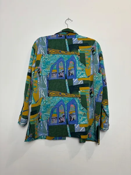 camisa vintage com estampa geométrica