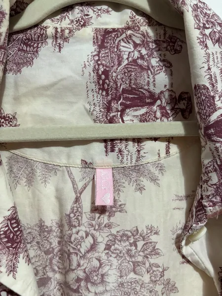 camisa de pijama branca estampada, da jogê